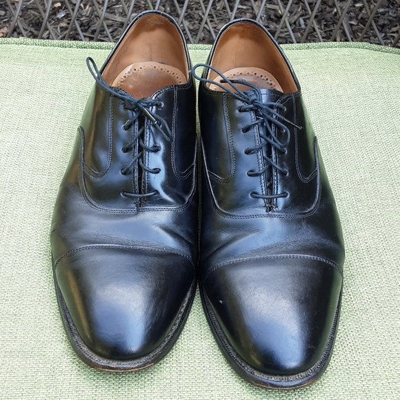 Johnston & Murphy Black Leather Dress Shoe size 9.5. - Picture 3 of 11